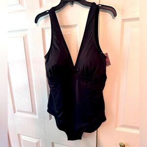 Serra women’s one piece black swim suit NWT
